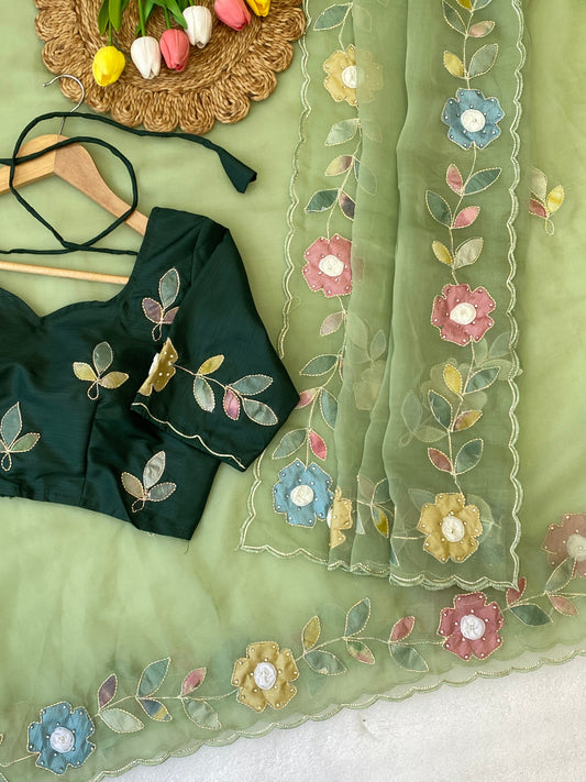 Chhavifashionhub Elegance Premium Rose Gold Saree With beats, Moti And Original Jarkan c Pallu Handwork With Patch Work Butta In All Over Saree. Heavy Blouse With Butti And Neck Design